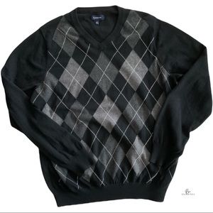Croft & Barrow Large mens black diamond pattern v-neckline sweater